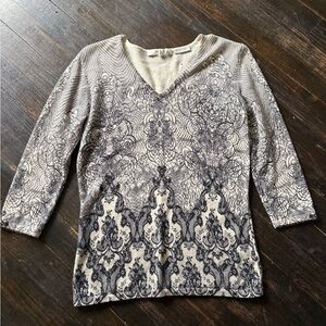 Neiman Marcus Cashmere Collection Sweater in Cream and Black